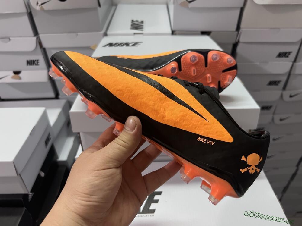 Men's Nike Hypervenom Phantom FG Firm Ground Low-Tops Football Boots - Orange/Black