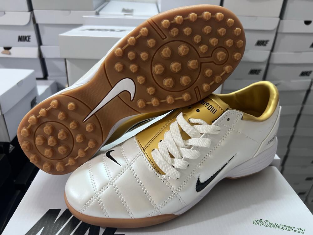 Men's Nike Total 90 II TF Artificial Turf Low-Tops Football Shoes - Silver/Black/Gold
