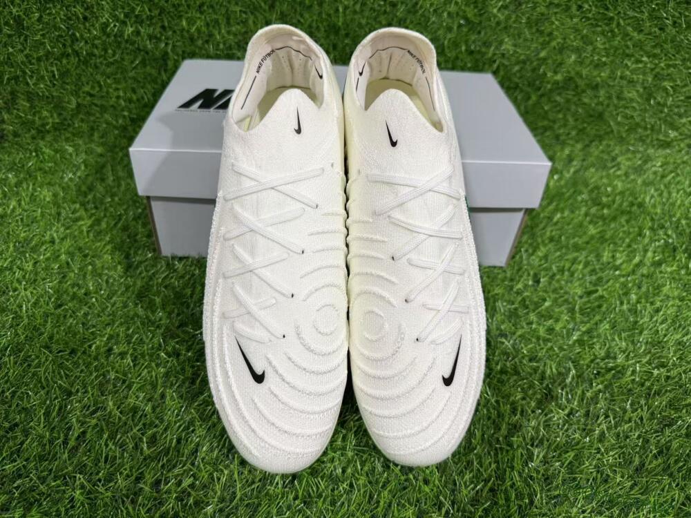 Men's Nike Phantom GX 2 Elite AG Artificial Grass Low-Tops Football Boots - Beige/Black/Jade