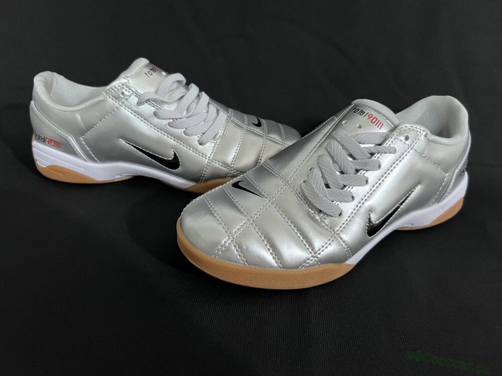 Kids Nike Total 90 III IC Indoor & Futsal Low-Tops Football Shoes - Silver/Blue