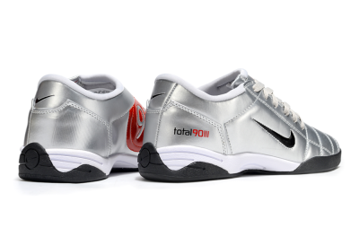 Unisex Nike Total 90 III IC Indoor & Futsal Low-Tops Football Shoes - Silver/Black