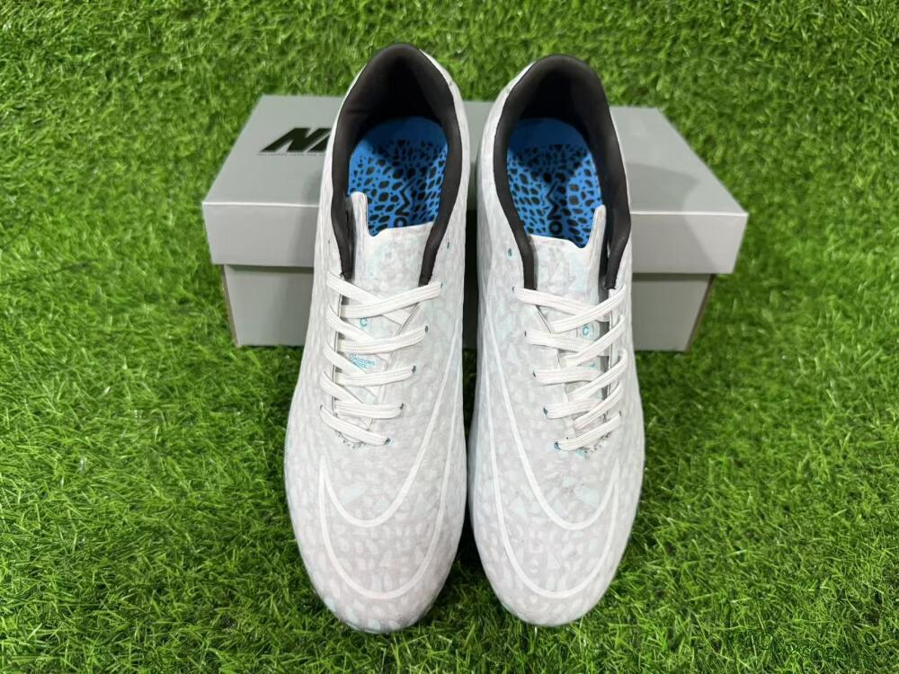 Men's Nike Hypervenom Phantom RGN SE FG Firm Ground Low-Tops Football Boots - Jade/Grey/White