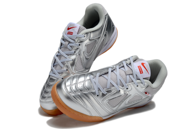 Men's Supreme x Nike SB Gato IC Indoor & Futsal Low-Tops Football Shoes - Silver/White/Brown