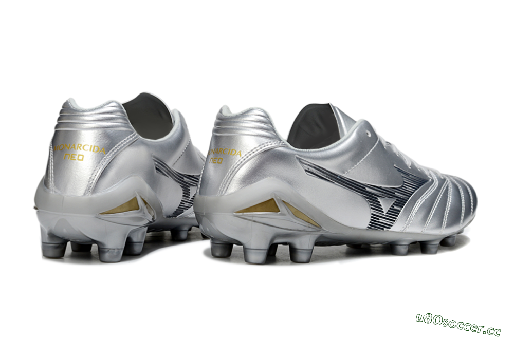 Men's Mizuno Morelia Neo 4 FG Firm Ground Low-Tops Football Boots - Silver/Black/Gold 6