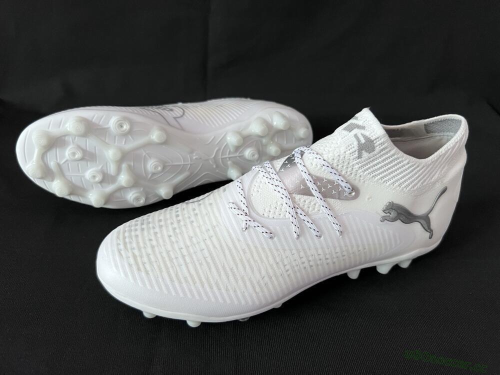 Men's Puma Future 8 Ultimate AG Artificial Grass Low-Tops Football Boots - Beige/Black/White
