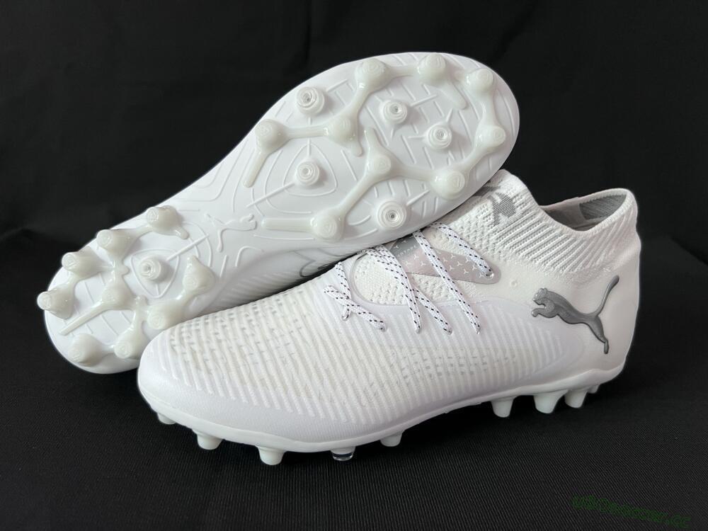 Men's Puma Future 8 Ultimate AG Artificial Grass Low-Tops Football Boots - Beige/Black/White