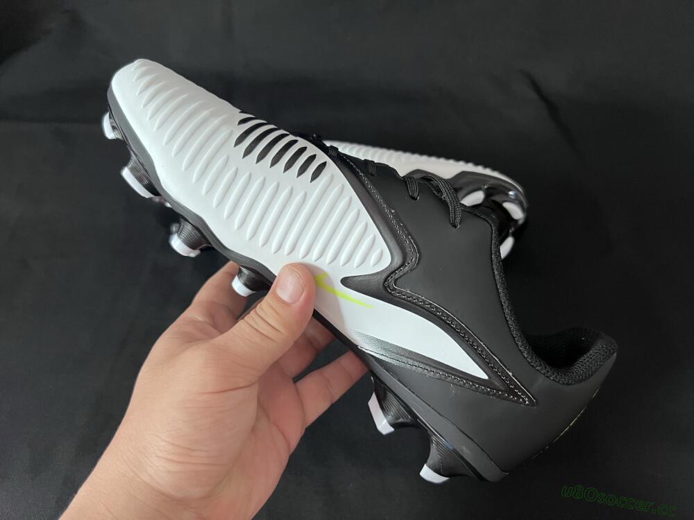 Men's Nike Phantom 6 Elite Low FG Firm Ground Low-Tops Football Boots - White/Black/Yellow