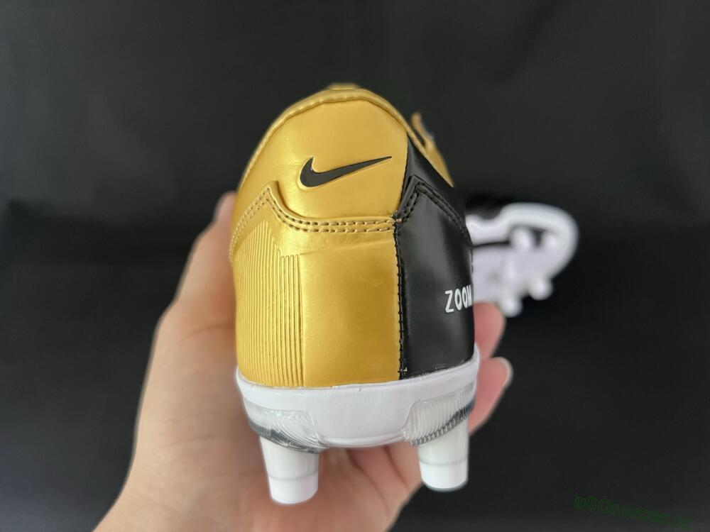 Men's Nike Air Zoom Total 90 III FG Firm Ground Low-Tops Football Boots - Black/Gold/White
