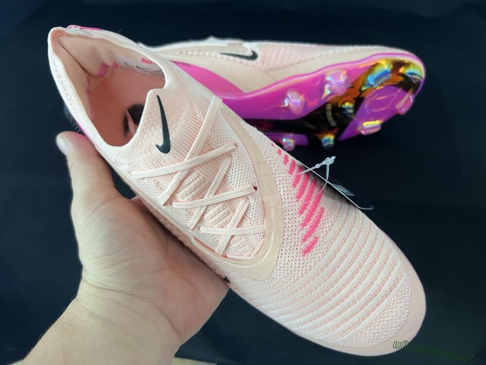 Men's Nike Phantom 6 Low Elite FG Firm Ground Low-Tops Football Boots - Pink/Black/Gold