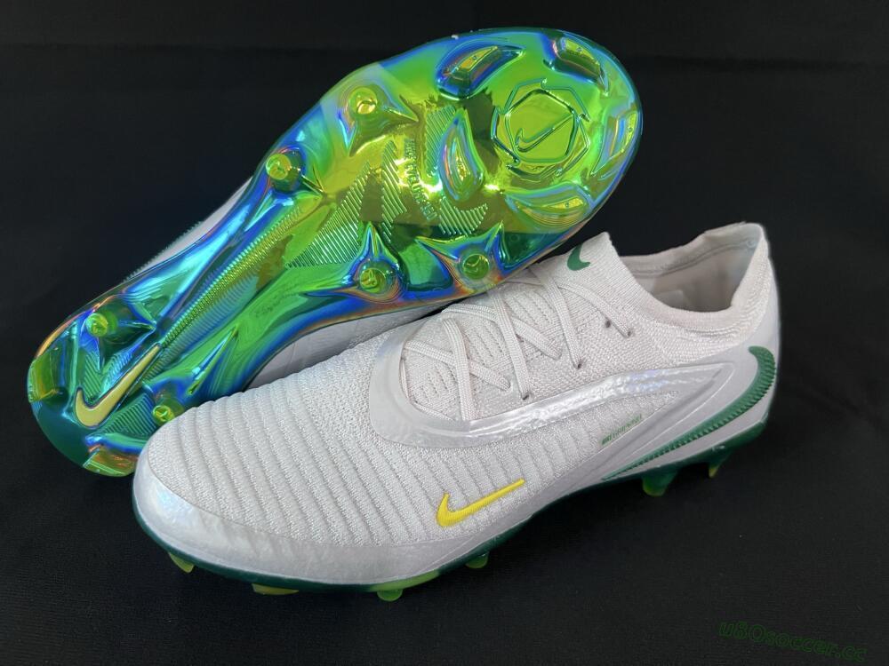 Unisex Nike Phantom 6 Low Elite FG Firm Ground Low-Tops Football Boots - White/Silver/Gold