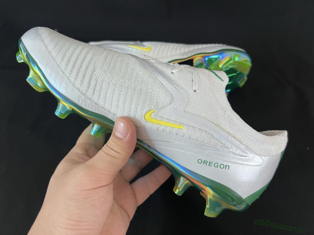 Unisex Nike Phantom 6 Low Elite FG Firm Ground Low-Tops Football Boots - White/Silver/Gold