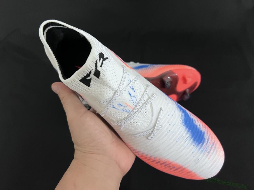 Men's Puma Future 8 Ultimate FG Firm Ground Low-Tops Football Boots - White/Pink/Blue