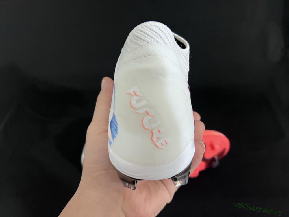 Men's Puma Future 8 Ultimate FG Firm Ground Low-Tops Football Boots - White/Pink/Blue
