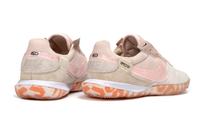 Unisex Nike Street Gato IC Indoor & Futsal Low-Tops Football Shoes - Beige/Peachy Tone/Coral Accents