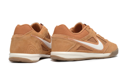 Men's Supreme x Nike SB Gato IC Indoor & Futsal Low-Tops Football Shoes - Tan/Earthy Brown/Soft White