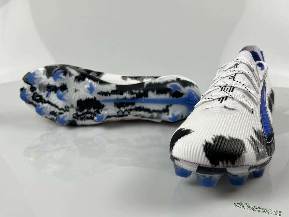 Men's Puma Ultra Ultimate FG Firm Ground Low-Tops Football Boots - White/Electric Blue/Black