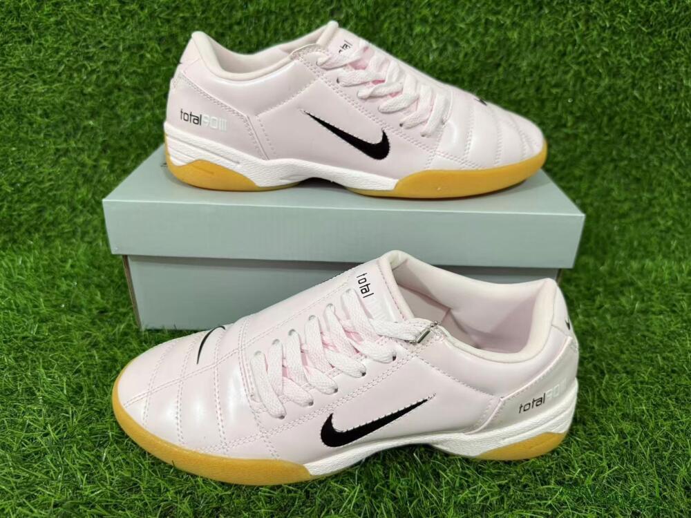 Men's Nike Total 90 III IC Indoor & Futsal Low-Tops Football Shoes - Pink/Soft Rose/Caramel
