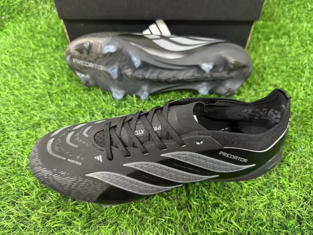 Unisex Adidas Predator 26 Elite FG Firm Ground Low-Tops Football Boots - Black/Graphite Grey/Dark Shadow
