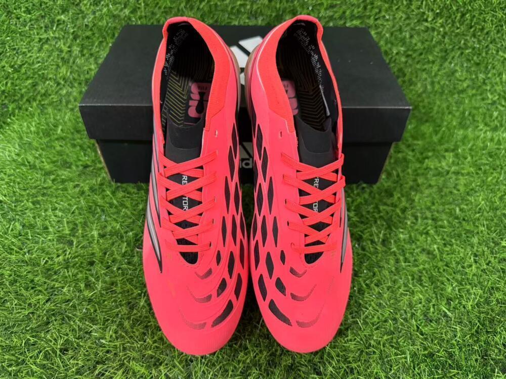 Unisex Adidas Predator 26 Elite FG Firm Ground Low-Tops Football Boots - Pink/Vibrant Coral/Steel Gray