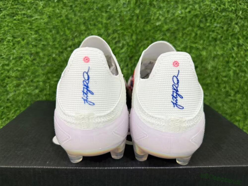 Unisex Adidas F50 Elite Laceless AG Artificial Grass Low-Tops Football Boots - White/Electric Red/Icy Blue