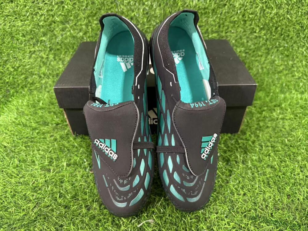 Men's Adidas Predator 26 Elite Fold-Over Tongue FG Firm Ground Low-Tops Football Boots - Black/Electric Blue/Metallic Teal