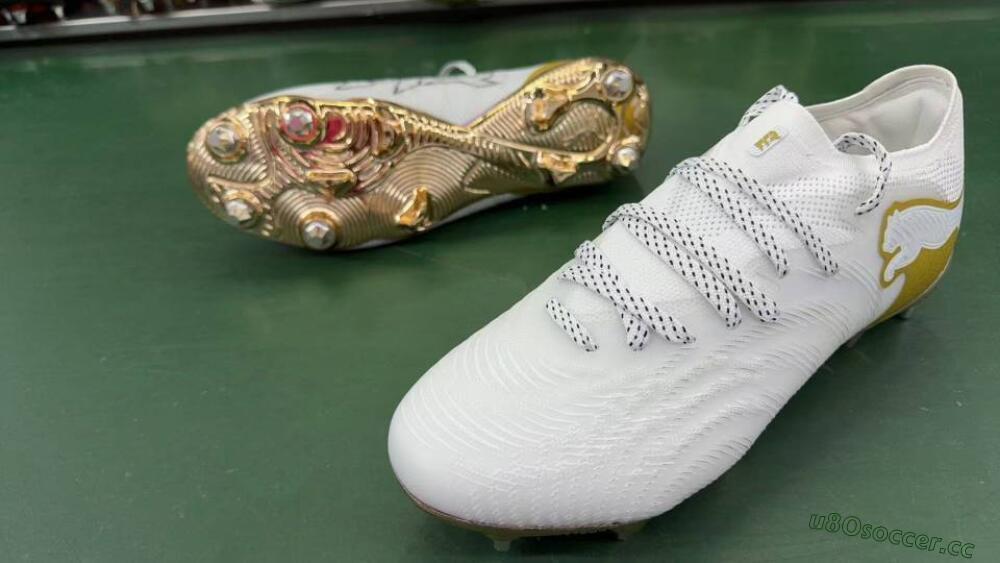 Men's Puma Future 8 Ultimate FG Firm Ground Low-Tops Football Boots - White/Gold/Champagne