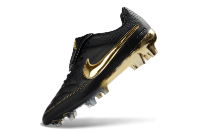 Men's Nike Tiempo Legend SE FG Firm Ground Low-Tops Football Boots - Black/Gold Accents/Black Quilted