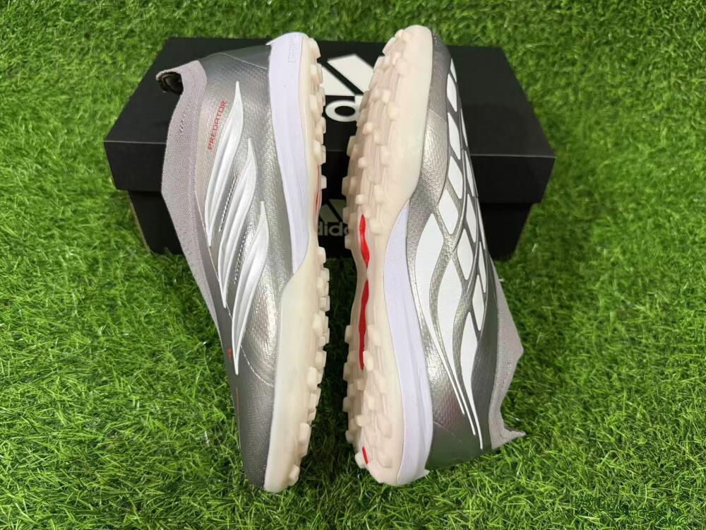 Unisex Adidas Predator 26 Elite Laceless TF Artificial Turf Low-Tops Football Shoes - Grey/Metallic Silver/Crimson Red