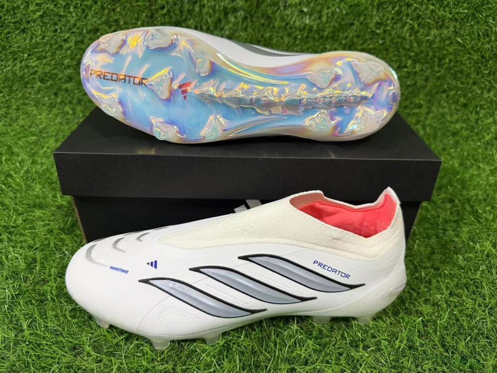 Unisex Adidas Predator 26 Elite Laceless FG Firm Ground Low-Tops Football Boots - White/Iridium Silver/Black