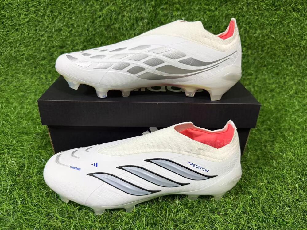 Unisex Adidas Predator 26 Elite Laceless FG Firm Ground Low-Tops Football Boots - White/Iridium Silver/Black