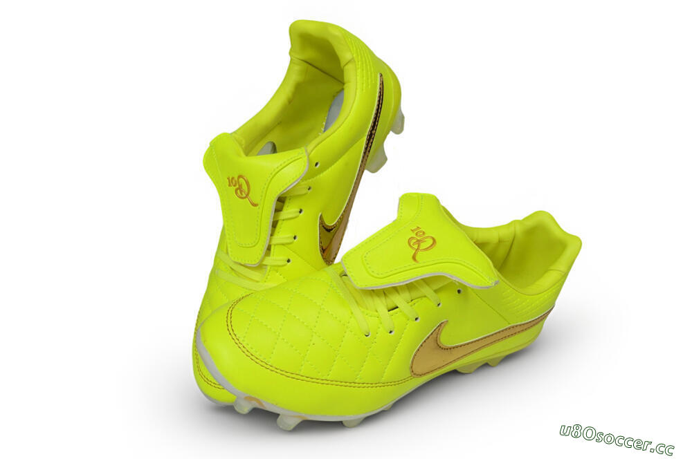 Men's Nike Tiempo Legend SE FG Firm Ground Low-Tops Football Boots - Yellow/Volt/Metallic Gold 3