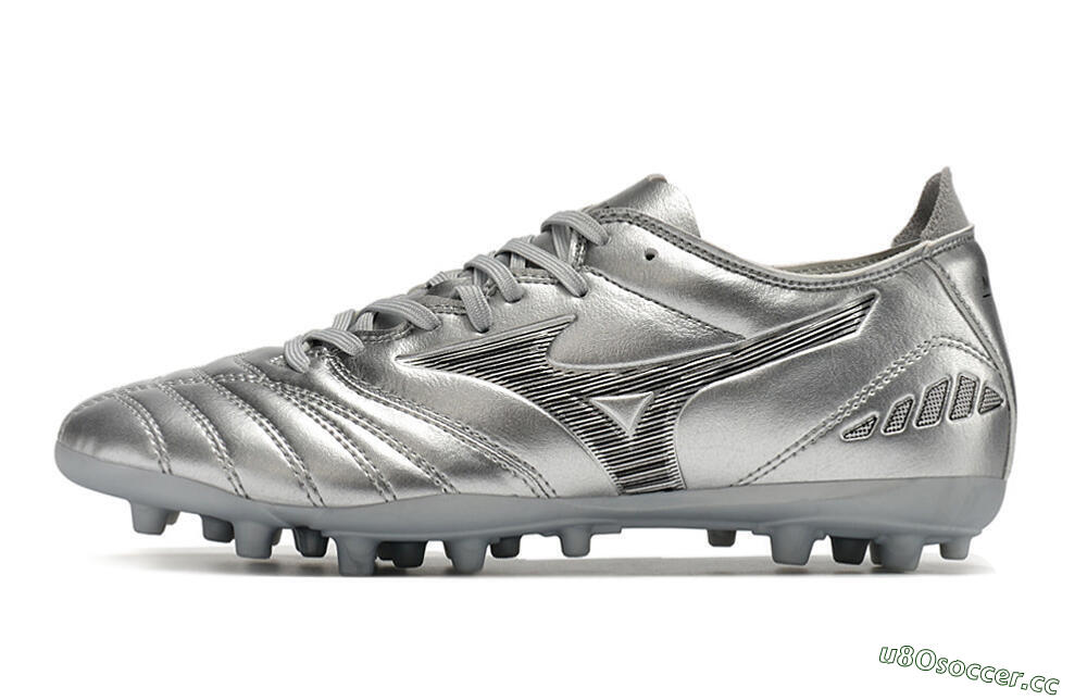 Men's Mizuno Morelia Neo AG Artificial Grass Low-Tops Football Boots - Silver 0