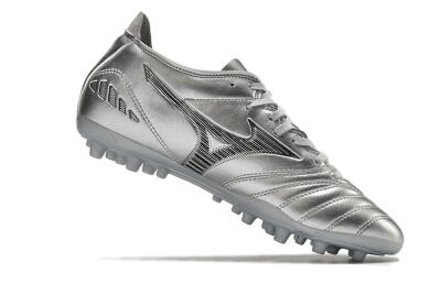 Men's Mizuno Morelia Neo AG Artificial Grass Low-Tops Football Boots - Silver