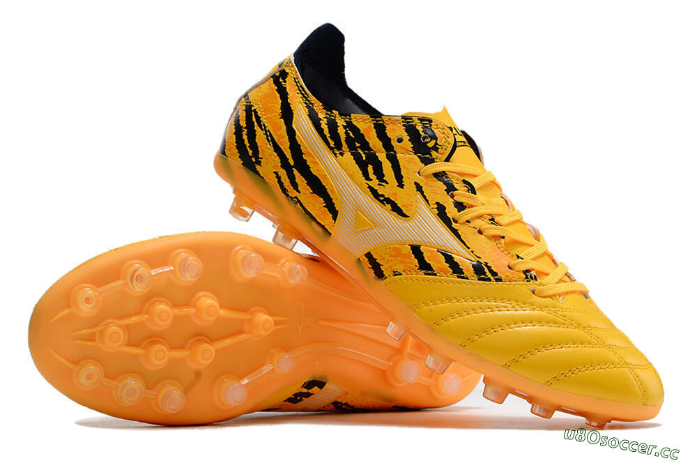 Men's Mizuno Morelia Neo AG Artificial Grass Low-Tops Football Boots - Yellow/Black 3
