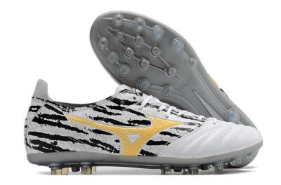 Men's Mizuno Morelia Neo AG Artificial Grass Low-Tops Football Boots - White/Black