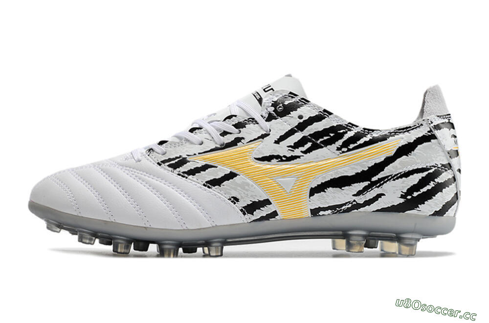 Men's Mizuno Morelia Neo AG Artificial Grass Low-Tops Football Boots - White/Black 0