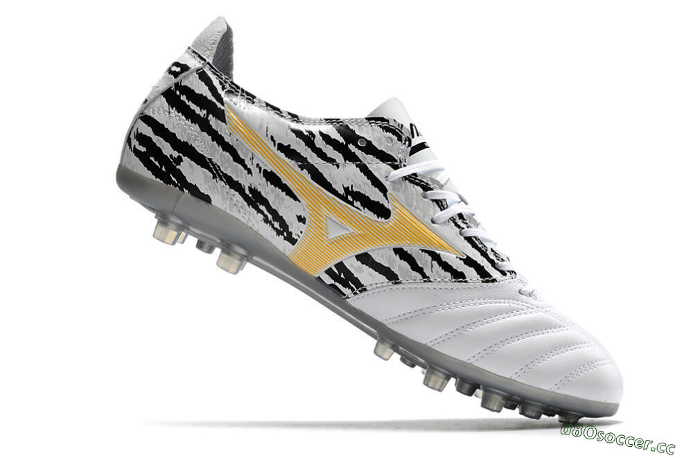 Men's Mizuno Morelia Neo AG Artificial Grass Low-Tops Football Boots - White/Black 4