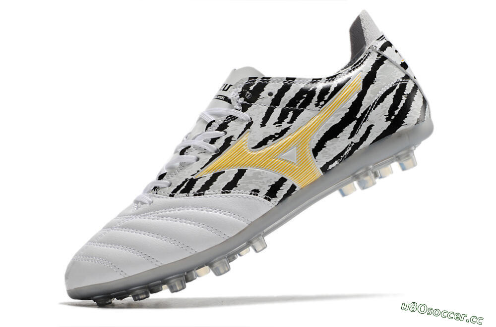 Men's Mizuno Morelia Neo AG Artificial Grass Low-Tops Football Boots - White/Black 5