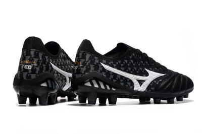 Men's Mizuno Morelia Neo 3 Japan FG Firm Ground Low-Tops Football Boots - Black/White