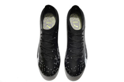 Men's Puma Ultra Ultimate FG Firm Ground Low-Tops Football Boots - Black/Whtie