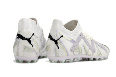 Men's Puma Future Ultimate AG Artificial Grass Low-Tops Football Boots - White/Grey