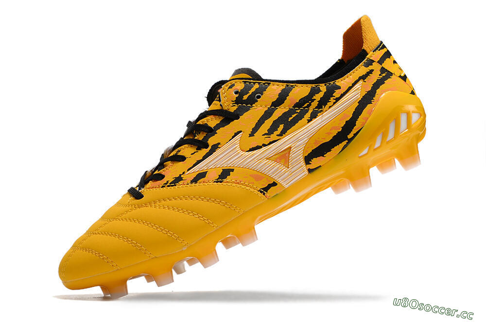 Men's Mizuno Morelia Neo 3 Pro FG Firm Ground Low-Tops Football Boots - Yellow/Black/White 7