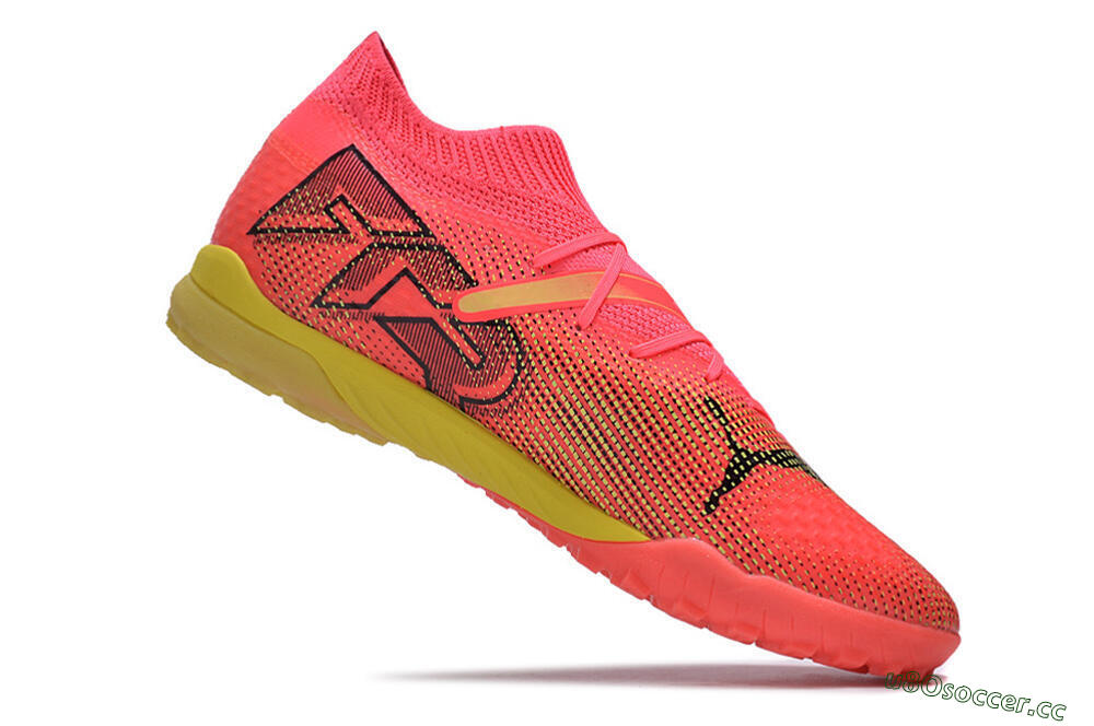 Men's Puma Future Ultimate TF Artificial Turf Low-Tops Football Shoes - Pink/Yellow/Black 4