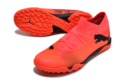 Men's Puma Future 7 Ultimate TF Artificial Turf Low-Tops Football Shoes - Red/Black