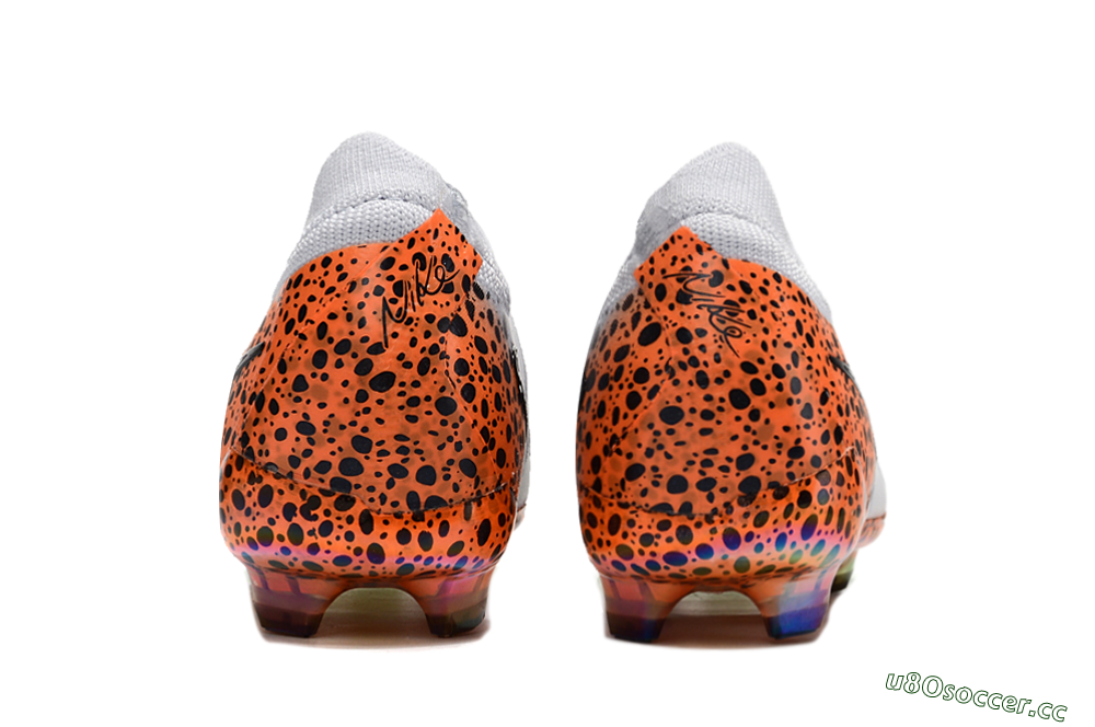 Men's Nike Phantom Luna Elite FG Firm Ground Low-Tops Football Boots - Grey/Orange/Black 6