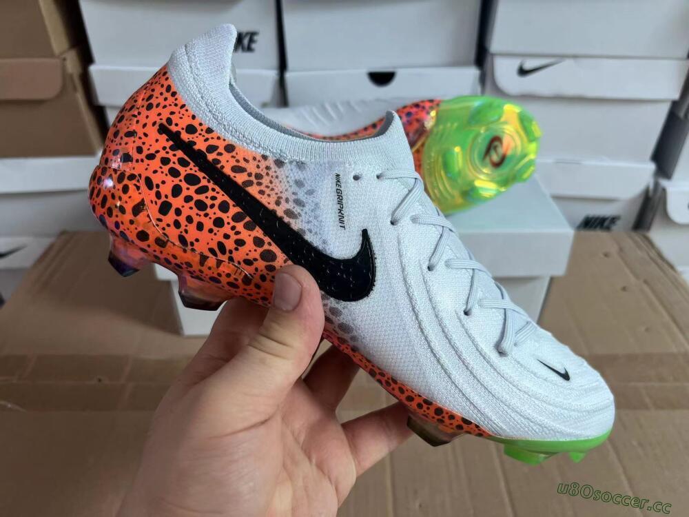 Men's Nike Phantom Luna Elite FG Firm Ground Low-Tops Football Boots - Grey/Orange/Black