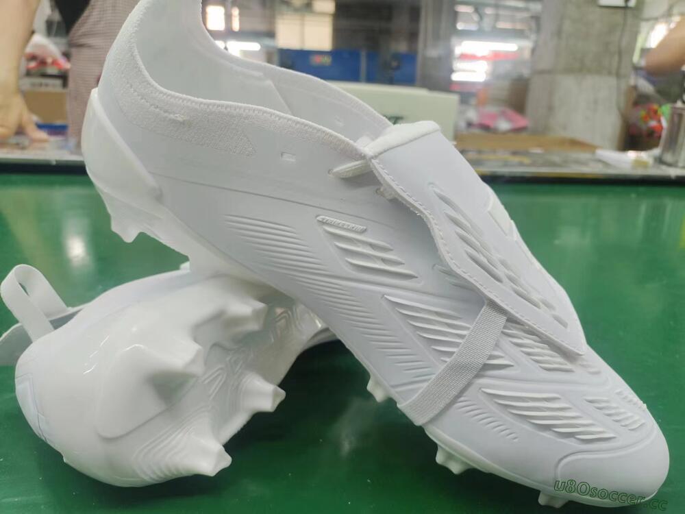 Men's Adidas Predator Elite Foldover Tongue FG Firm Ground Low-Tops Football Boots - White/Beige