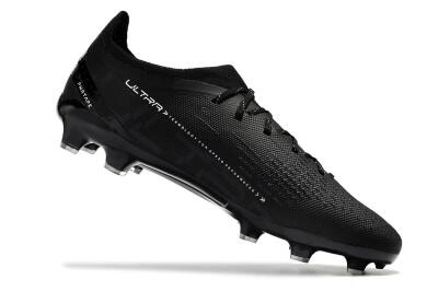 Men's Puma Ultra Ultimate FG Firm Ground Low-Tops Football Boots - Black/White