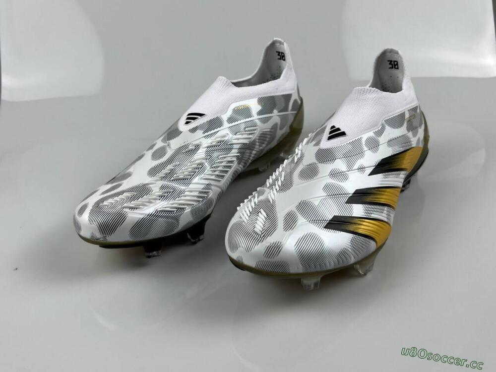 Men's Adidas Predator Accuracy+ Laceless FG Firm Ground Low-Tops Football Boots - White/Grey/Gold