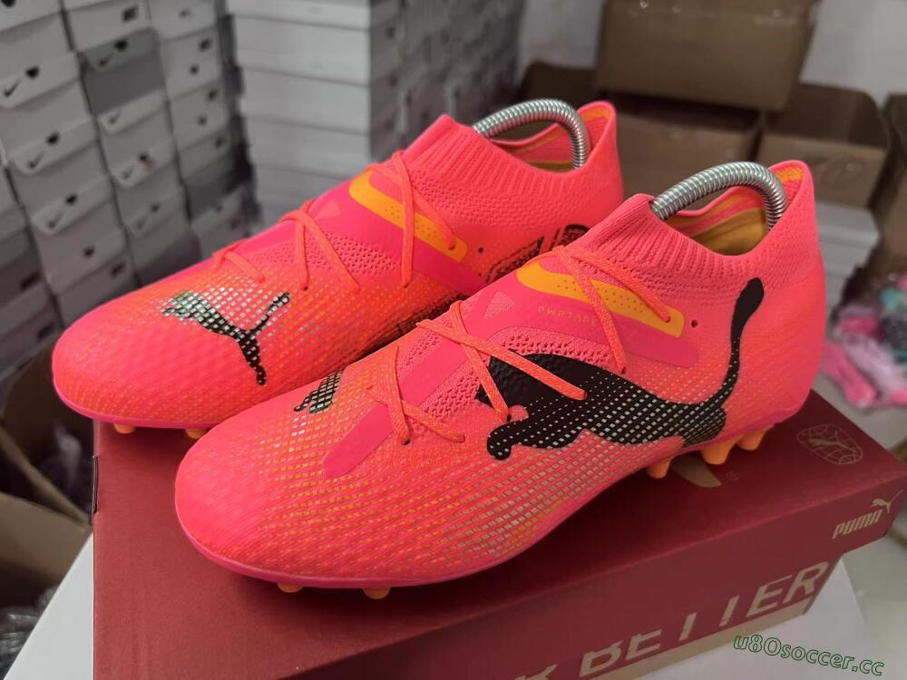 Men's Puma Future Ultimate MG Multi Ground Low-Tops Football Boots - Red/Black/Orange